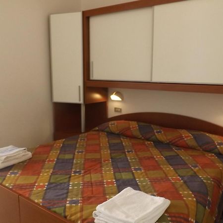 Hotel La Vela Bellaria-Igea Marina Værelse billede