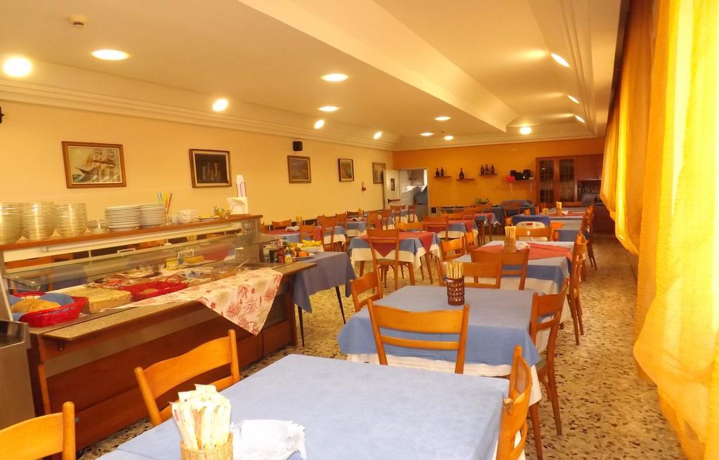 Hotel La Vela Bellaria-Igea Marina Eksteriør billede