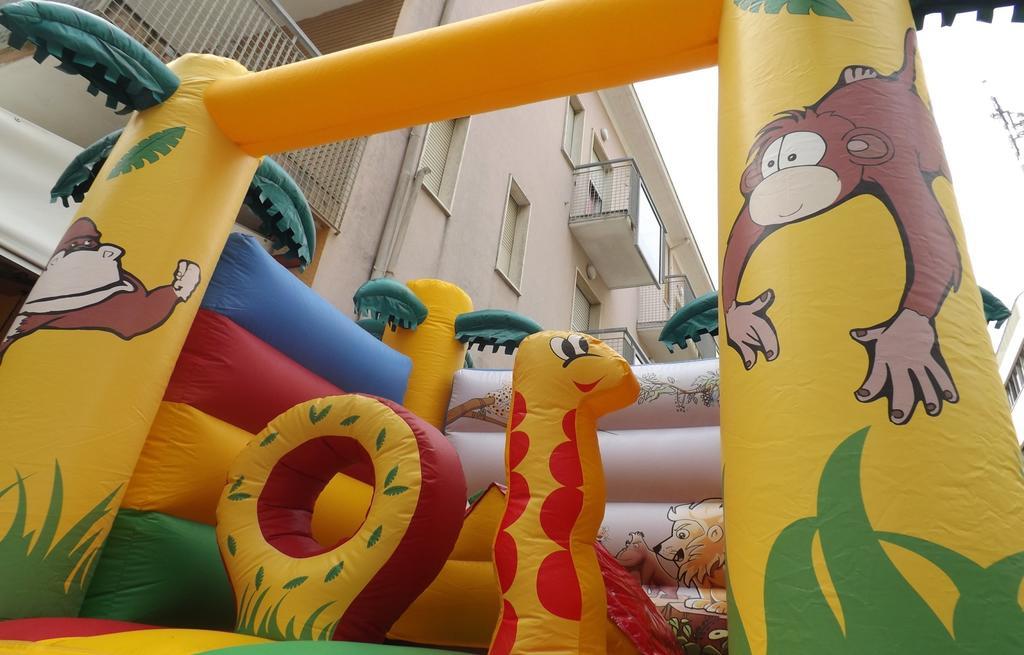 Hotel La Vela Bellaria-Igea Marina Eksteriør billede